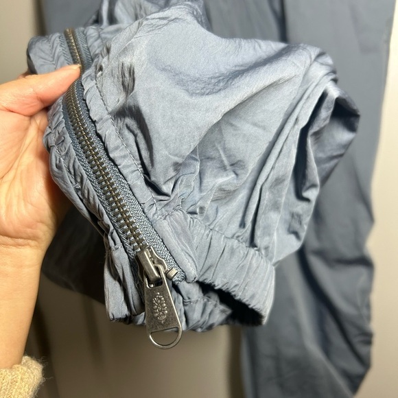 Free People Movement blue nylon cargo pants size medium NWOT - Picture 11 of 11